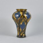 1530 7531 VASE